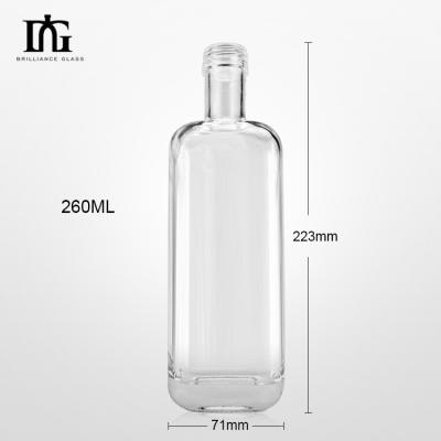 China 375ml 500ml 750ml Clear Round Empty Vodka Whisky Gin Aspect Glass Liquor Bottles with Cork for sale