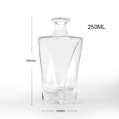 China Garrafas de vidro para vodka uísque rum gin brandy MOQ baixo 375ml 500ml 700ml 750ml à venda