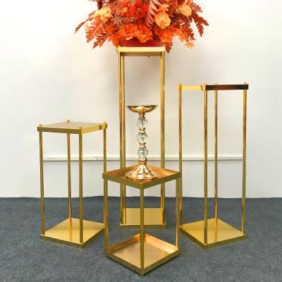 China New Gold Metal Flower Stand Wedding Centerpiece Wire Flower Wedding Decoration Tall Flower Stands Home Popular Modern Wedding Stand For Wedding for sale