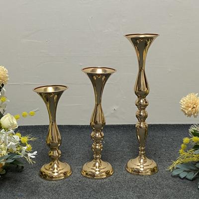 China Tall Crystal For Wedding Flower Stand Wedding Candle Holder Stem Wedding Decoration Home Table Candle Holders Long for sale