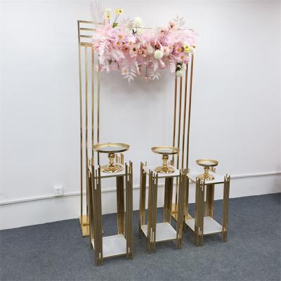 China Modern Popular Cake Stand Decoration Wedding Birthday Wedding Party Event Road Lead Place Display Cake Stand New With Metal Plate Top for sale