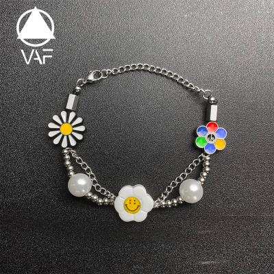 China Happy Sunflower Daisy Flower Seed Bead Bracelet Smiley Smile Face Chain VAF Punk Freshwater Pearl Bracelet For Women for sale