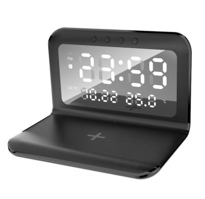 中国 Qi Desk Wireless Phone Charger Holder with LED Display and 15W Wireless Charger Stand 販売のため