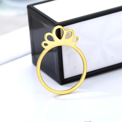 China Simple Design FASHIONABLE Gold Stainless Steel Titanium Crown Rings Anniversary Wedding Rings Anel Jewelry for sale