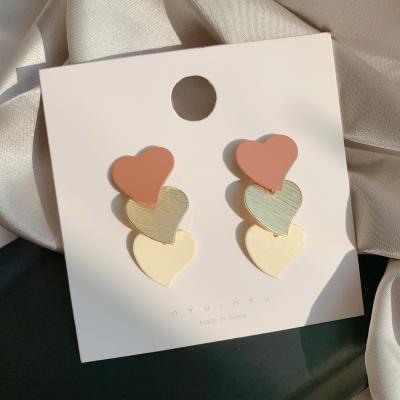 China CLASSIC Fashionable New Heart Shape Stud Earrings Sweet Earrings For Women for sale