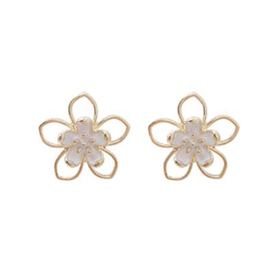 China 2021 New CLASSIC Flower Stud Earring Jewelry Manufacturer Wholesale for sale