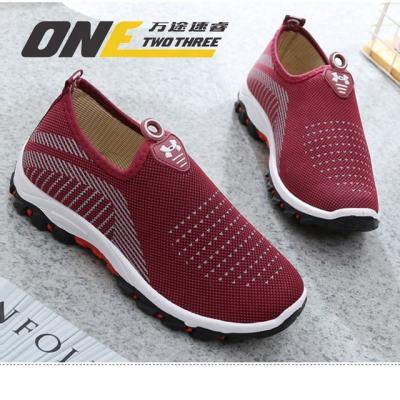 China Anti-Smell Summer Walking Shoes In The Older Foot Soft Comfortable Mesh Leisure Sports Shoes Lady Soles Upper Safety Woman Woman for sale