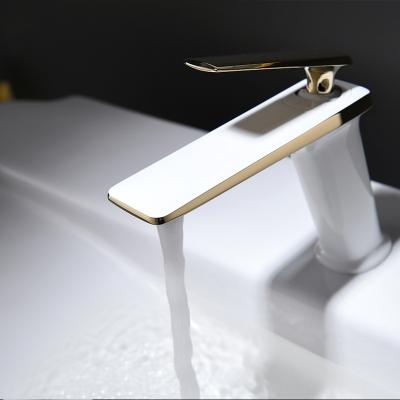 China Contemporary Metered Basin Faucet Hot Water Cold Water Tap Kitchen Basin Faucets Design Modern Brass Single Handle Mixer Tap for sale