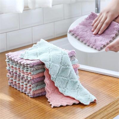 China Double Layer Viable Strong Water Cleaning Cloths Kitchen Coral Fleece Dish Cloth Kitchen Absorbent Instruments for sale