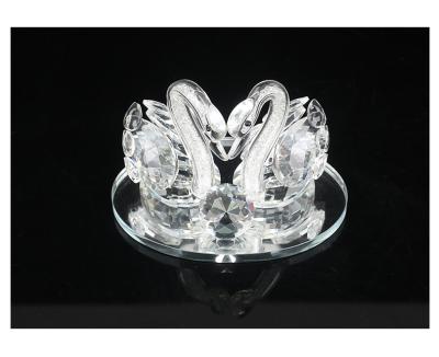 China Europe Quality CJ Height New Products Love Gifts Crystal Swan Figurine Antique Wedding Favors for sale