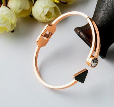 China Fashion Jewelry 18K Gold Color Simple Bangle Stainless Steel Adjustable Bangle for sale