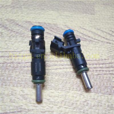 China Fuel Injector for Chevrolet Cruze Aveo Tracker Trax 1.6 Opel Orlando Mokka 1.6 2010 - 2015 OEM: 55562599 CRUZE (J300) for sale