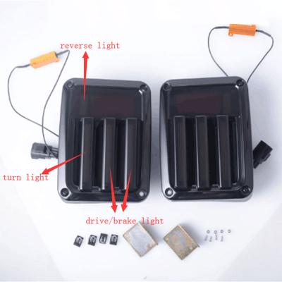 China Hot Selling Vehicle Stop / Turn / Tail Light 24v Led Combination Truck Tail Light Universal for sale