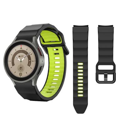 China Banda de relojes de silicona de doble color personalizada para Samsung Galaxy Watch 5 Pro en venta