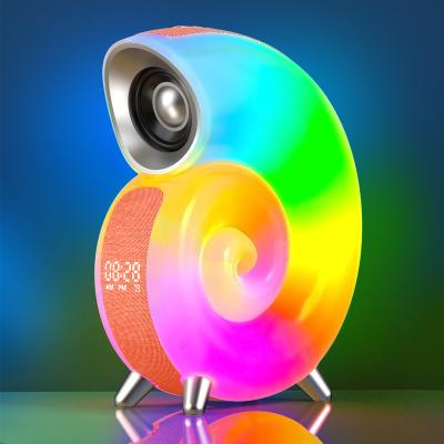 China Cargador inalámbrico con reloj de alarma Control de aplicación digital altavoz inalámbrico RGB Light en venta