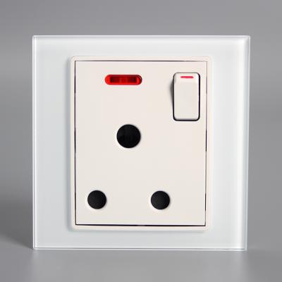 China Universal 2 USB Socket And Wall Socke With White Crystal Round On/Off Control 3 Pin Socket 15A South African Indian Plug With Button On/Off Switch for sale