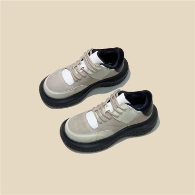 China The trend of 2021 fashion autumn and winter round head lace up casual shoes plus velvet ultra-light comfortable sports shoes for sale