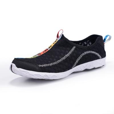 China Factory Direct Selling New Men's Breathable Beach Shoes Men's Breathable Swimming Diving Shoes for sale