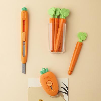 China Push Button Decorations DIY Home Serving Knife Cutter Carrot Fridge Magnet Sticker Student Multifunctional Serving Knife for sale