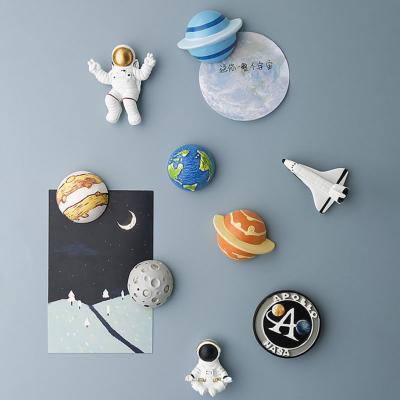 China Factory 3D Fridge Magnet Kitchen Decors Astronaut Spaceship Fridge Magnet Home Stickers for sale