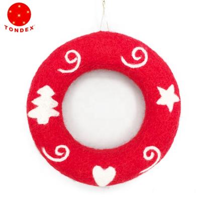 China Hot Sales Handmade Christmas Tree Decoration Wool Christmas Tree Garland Ornaments Christmas Tree Garland Ornaments for sale