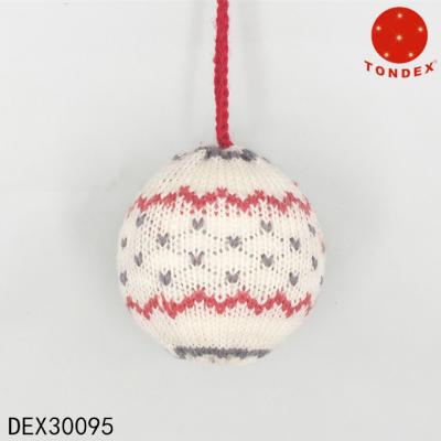 China Handmade Yarn Yarn Christmas Ball For Christmas Trees Ornament Wreath for sale