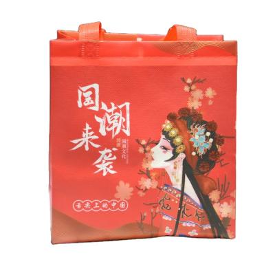 China Folding Customized Non Woven Fabric Tote Bags Food Take Out Tote Bag For Reusable for sale