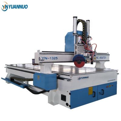 China YN1325 Hotels Wood Two Heads CNC Pneumatic Router Saw Engraving Carving Cut Machine for sale