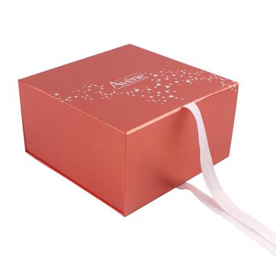 China Handmade Low Price Foldable Paper Gift Box for sale