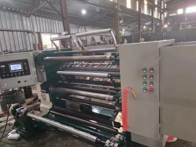 China 1300mm Non Woven Fabric Roll Cutting Machine Fabric Cutting And Rewinding Machine 0-200m/Min à venda