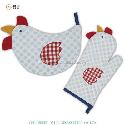 China Traditional Cute Cartoon Chicken Form Embroidery 100% Cotton Oven Mitt And Pot Holder Gift Kitchen Set for sale