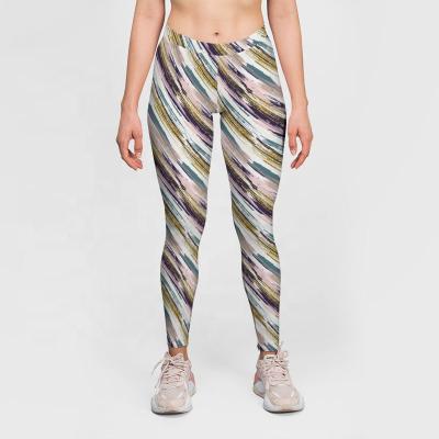 China Wholesale Antibacterial Print Seamless Gaiters Stripe Custom Yoga Pants With Custom Logo Push Up High Waist Sports Gaiters for sale