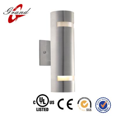 China Hot Selling Tempered Glass Outdoor Wall Lantern Fencing Light with UL and cUL Certificate for sale