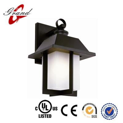 China Hot Sale Tempered Glass Black Finish With White Die Casting Frost Glass Aluminum Exterior Wall Lantern for sale