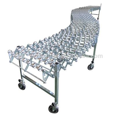 China Skatewheel Heat Resistant Flexible Expandable Conveyor For Transporting Goods for sale