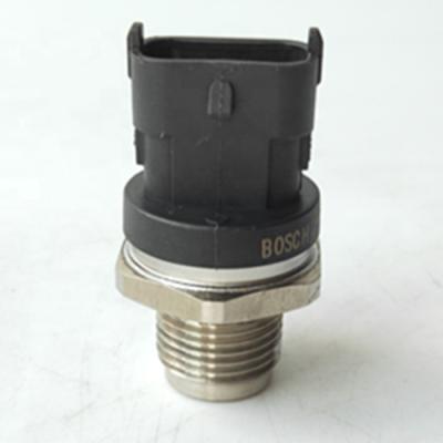 China Pickup Caravan ZD30 Caravan Fuel Pressure Sensor S227621090 0281006244 for sale