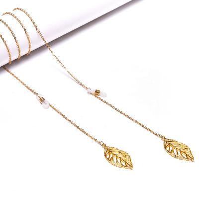 China Retro Titanium Steel High Quality Fashion Maple Leaf Monocle Gold Titanium Steel Chain for sale