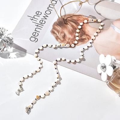 China Nature shell+beads high quality fashionable style stylish glass bead chains bead glass sunglasses rope retainer chain chain for sale