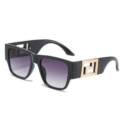 China Wholesale New Design Sunglasses L8318 Fashion Big Frame Sun Glasses Luxury Oversized Square Women Glasses for sale