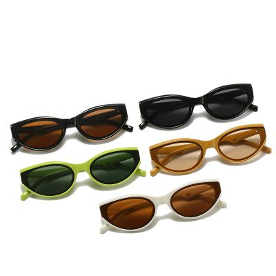 China 2021 Classic Small Size Sunglasses New Arrival Half Frame Women Shades Retro Fashion Sun Glasses 3942 for sale