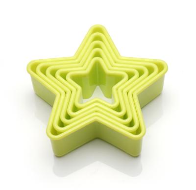 China Sustainable New Design 5pcs Or 6pcs Food Grade Plastic Cookie Cutter Set With Three Shapes for sale