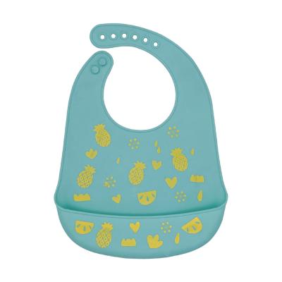 China Small MOQ 2021 Custom Silicone Pattern Silicone Antibacterial Bib Small Bib With Print for sale