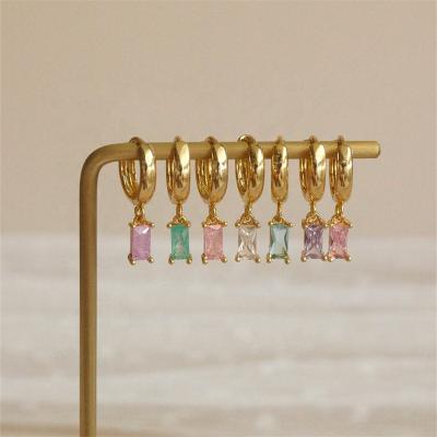 China Iced Out Women Wearring Gold Earrings 14K Gold Plated Fashion Earrings For Women 18K Carat Gold Earrings For Women for sale