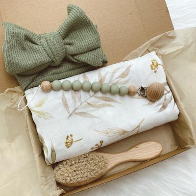 China Cotton Anti-static Bamboo Infant Wrap Newborn Gift Set Soft Cotton Bamboo Baby Muslin Wrap Covering Set for sale