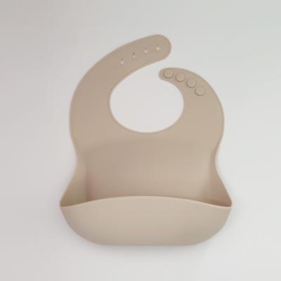 China BPA Free Wholesale Waterproof Soft Personalized Custom Silicone Baby Feeding Bib for sale