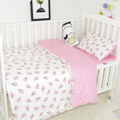 China Anti-Static 100% Cotton Butterfly Baby Crib Hutch Comforter Fitted Sheet Sets for sale