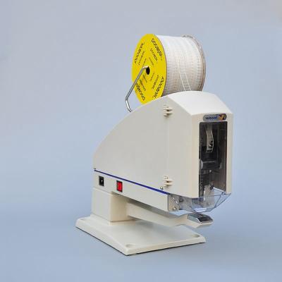 China Garment Shops Plastic Clip Machine For Jeans for sale