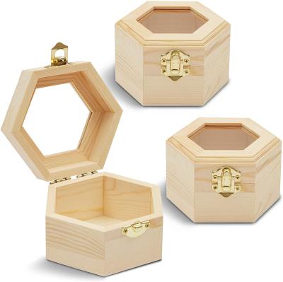 China 2021 Wooden Exquisite Ring Box Europe Factory Supply Favorable Prices Hexagon Jewelry Box for sale