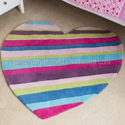 China Modern stripe rainbow heart shape handtufted carpet for children's blanket for sale