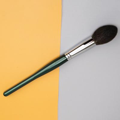 China Angular Blush Eco-friendly Animal Hair Makeup Brushes High Quality Makeup Set Brushes for sale